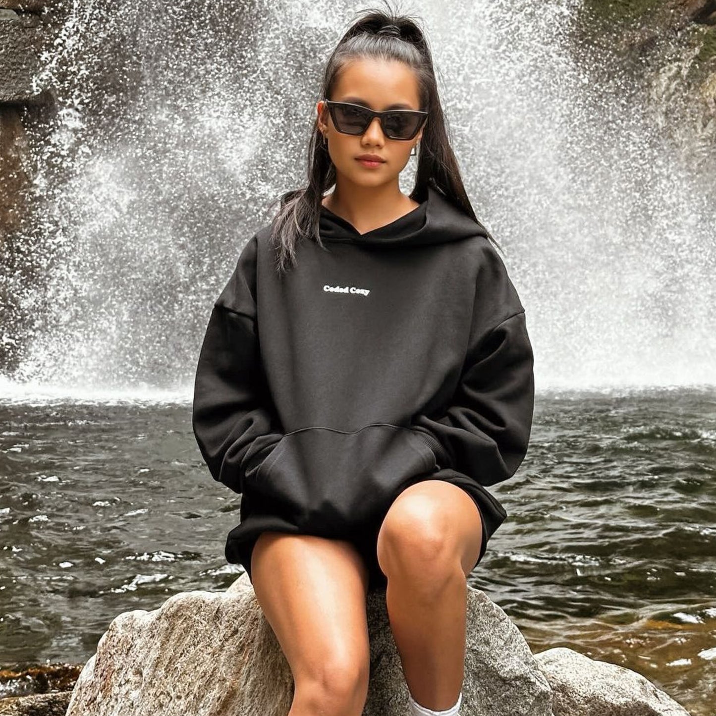 CORE HOODIE